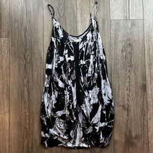 Silence + Noise (Urban Outfitters) Women’s Spaghetti Strap High Low Flowy Top
